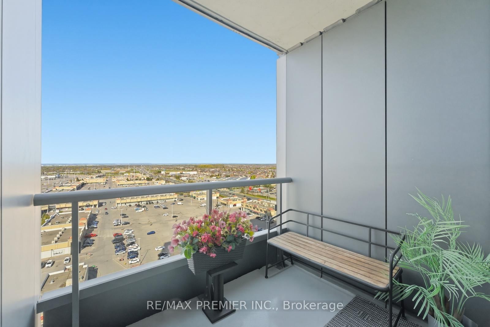10 Abeja Street • #1512 • Vaughan, ON photo 18