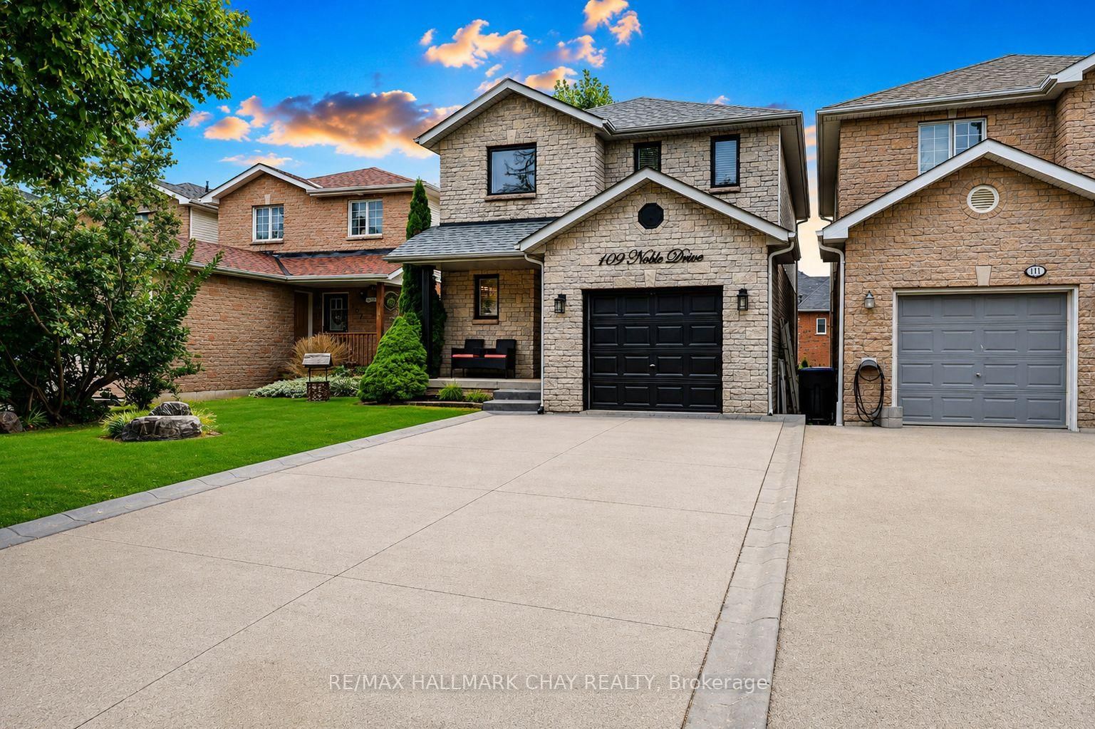 109 Noble Drive • Bradford West Gwillimbury, ON photo 1