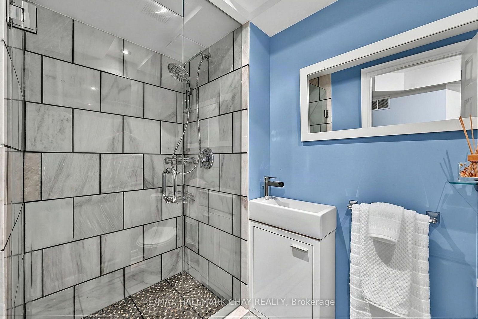 109 Noble Drive • Bradford West Gwillimbury, ON photo 24