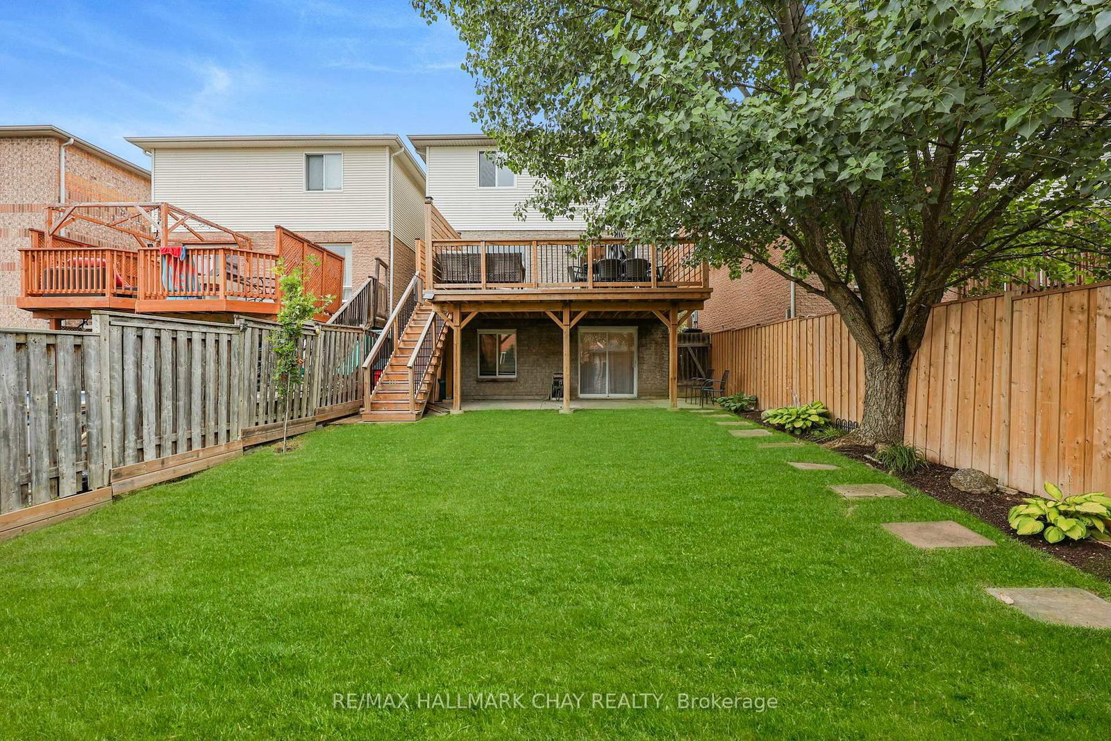 109 Noble Drive • Bradford West Gwillimbury, ON photo 31