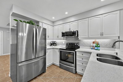 109 Noble Drive • Bradford West Gwillimbury, ON photo 6