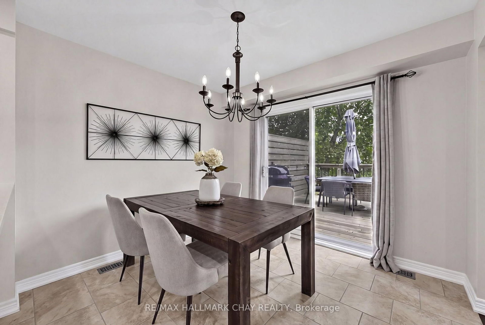 109 Noble Drive • Bradford West Gwillimbury, ON photo 8