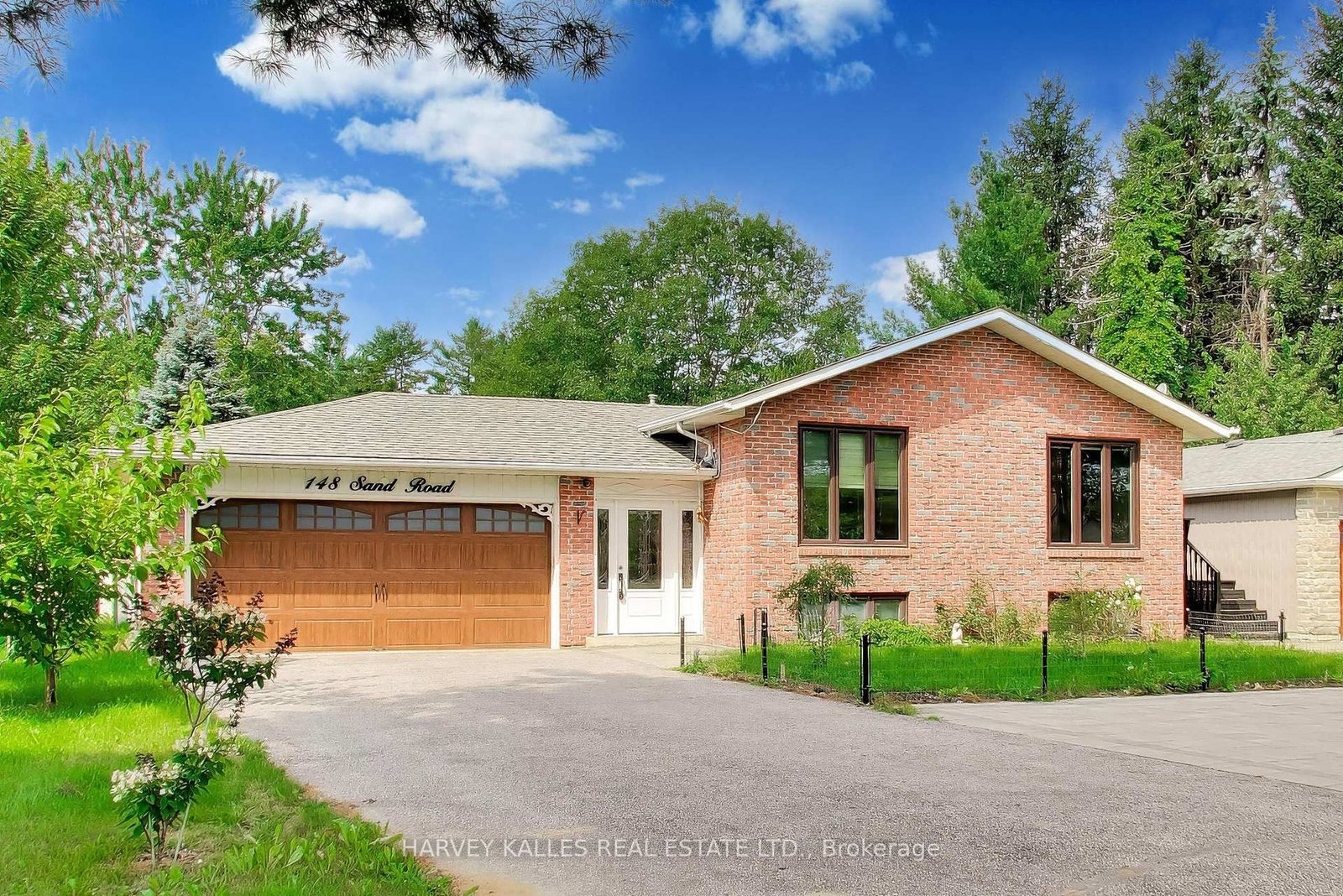 148 Sand Road • East Gwillimbury, ON photo 2