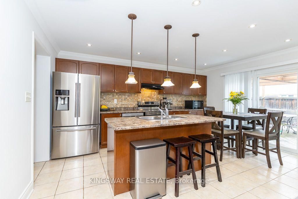 83 Kidd Crescent • New Tecumseth, ON photo 16