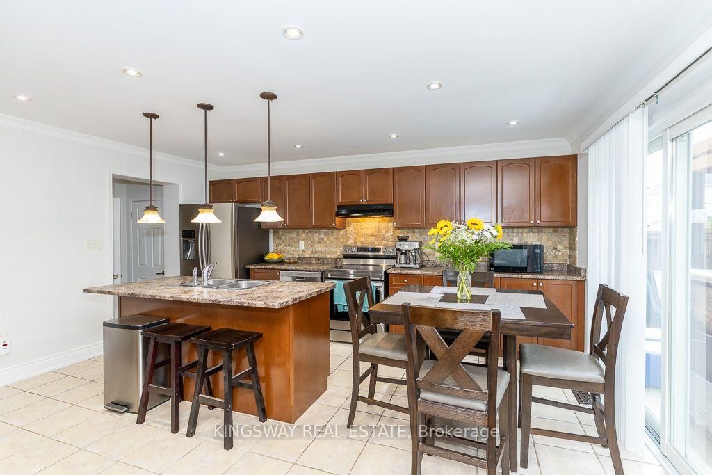 83 Kidd Crescent • New Tecumseth, ON photo 17