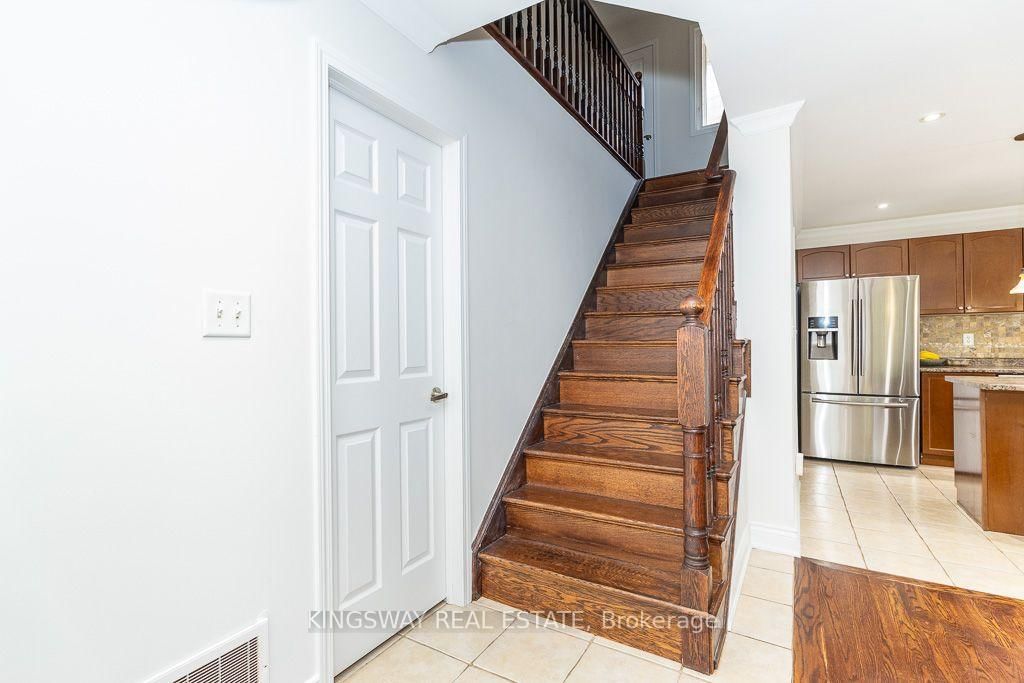 83 Kidd Crescent • New Tecumseth, ON photo 21