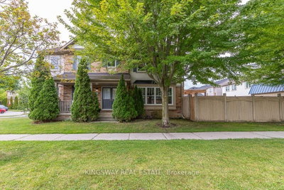 83 Kidd Crescent • New Tecumseth, ON photo 3