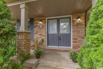 83 Kidd Crescent • New Tecumseth, ON photo 4