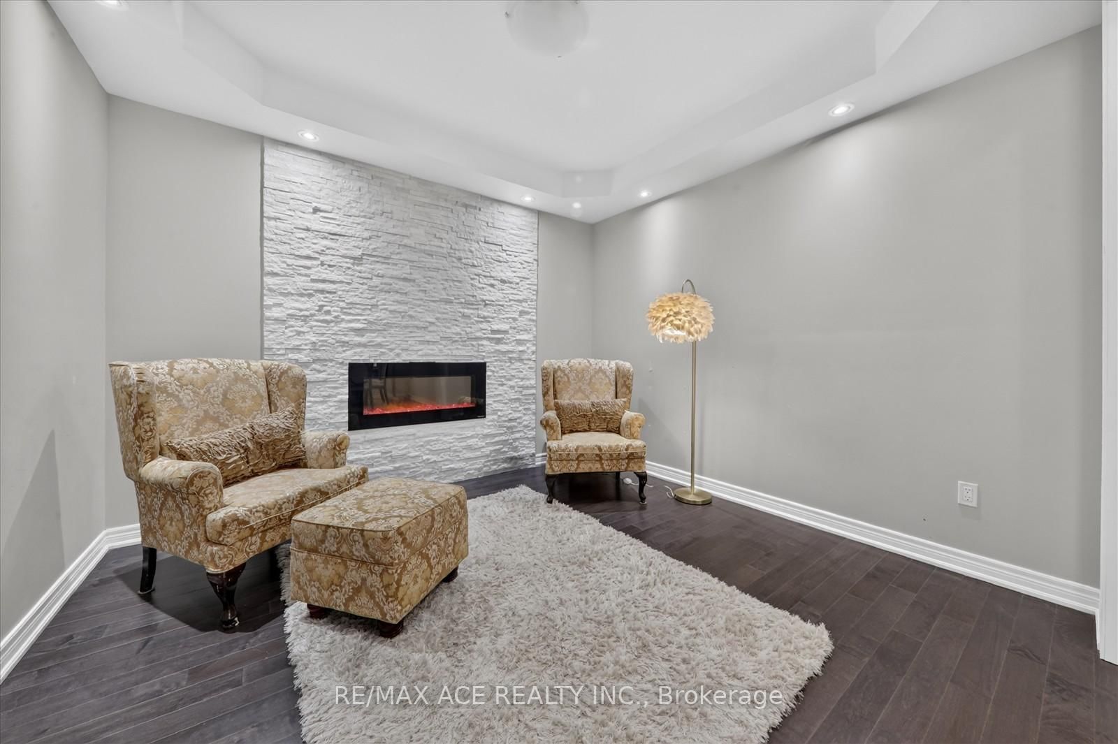 10 Andreeta Drive • Vaughan, ON photo 10