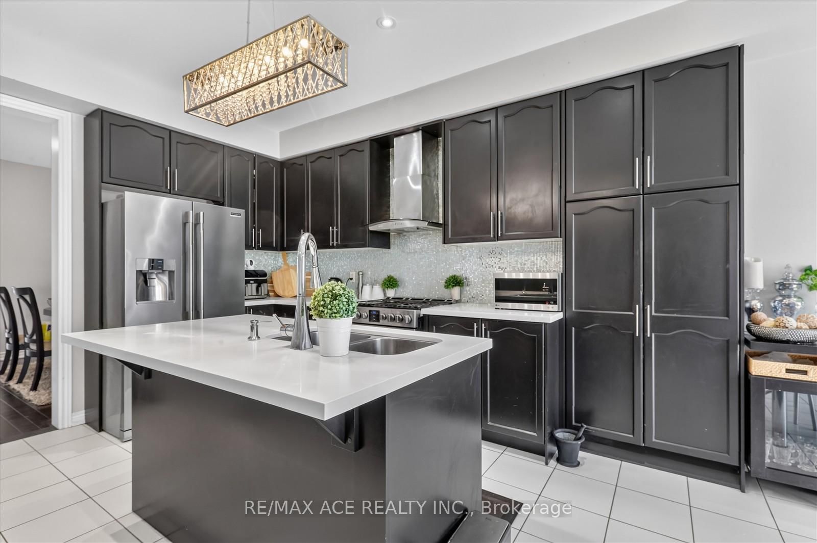 10 Andreeta Drive • Vaughan, ON photo 18