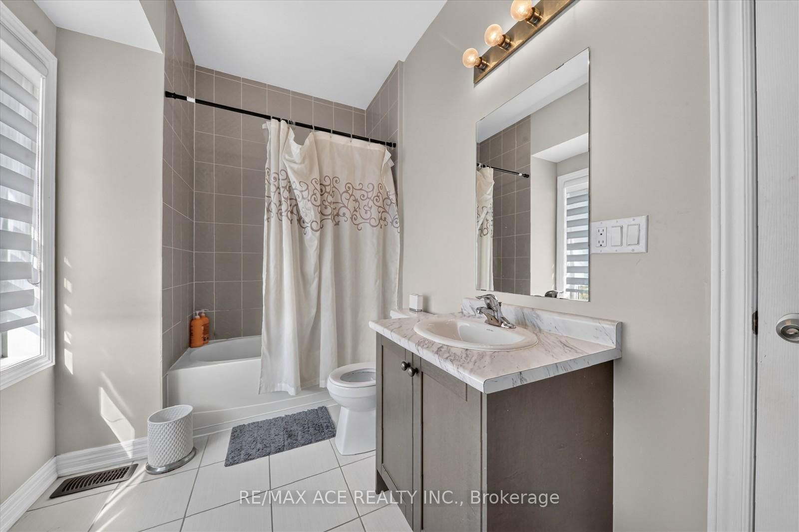 10 Andreeta Drive • Vaughan, ON photo 23