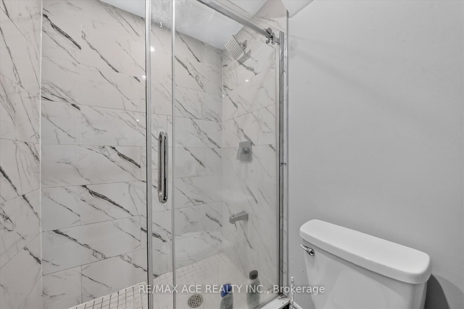 10 Andreeta Drive • Vaughan, ON photo 38