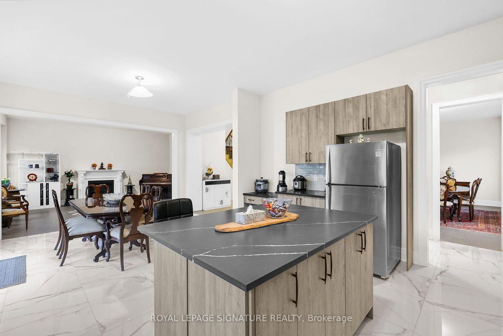 1733 Corsal Court • Innisfil, ON photo 11