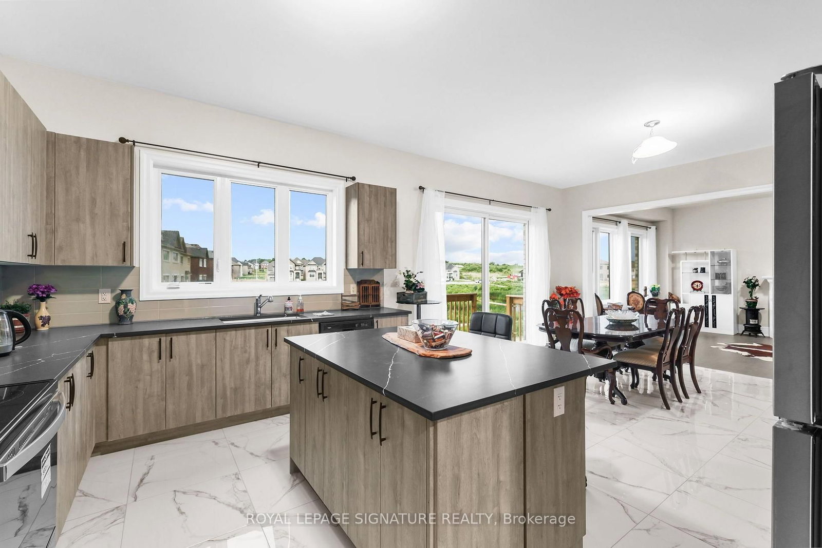 1733 Corsal Court • Innisfil, ON photo 12