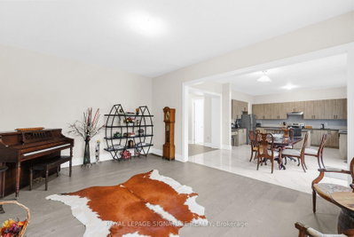 1733 Corsal Court • Innisfil, ON photo 7