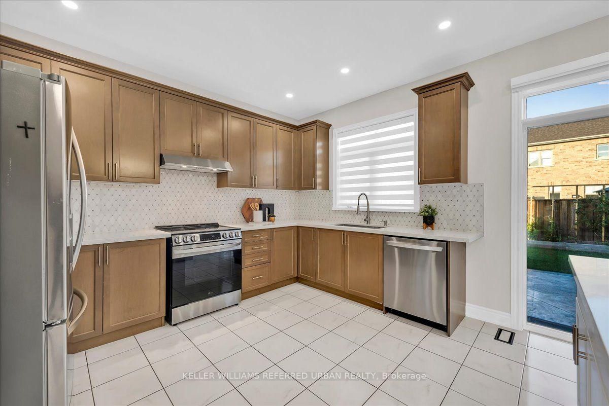 302 Inverness Way • Bradford West Gwillimbury, ON photo 18