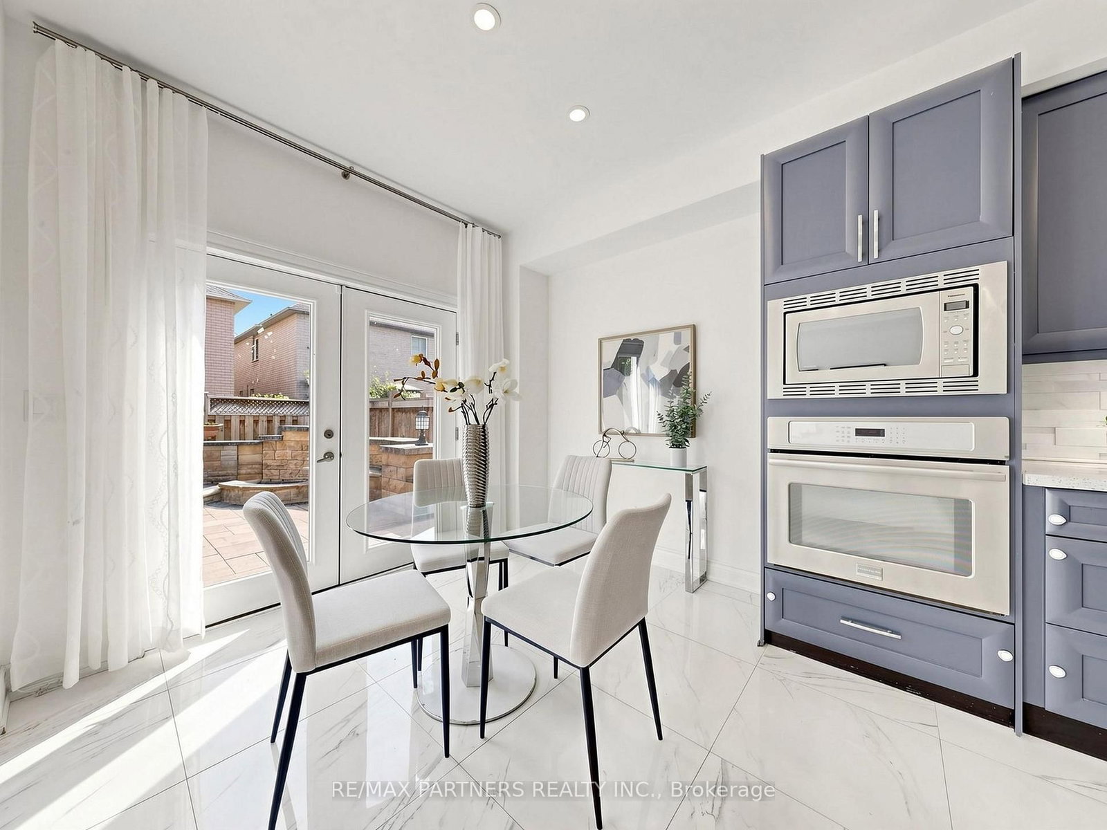 21 Russell Hill Road • Markham, ON photo 13