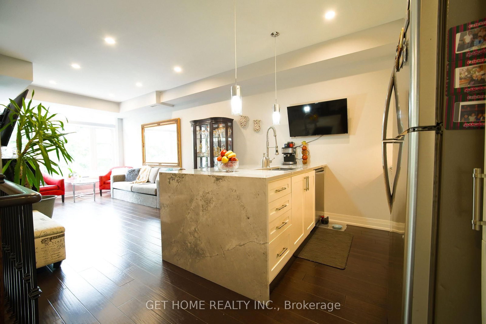 8169 Kipling Avenue E • #22 • Vaughan, ON photo 9