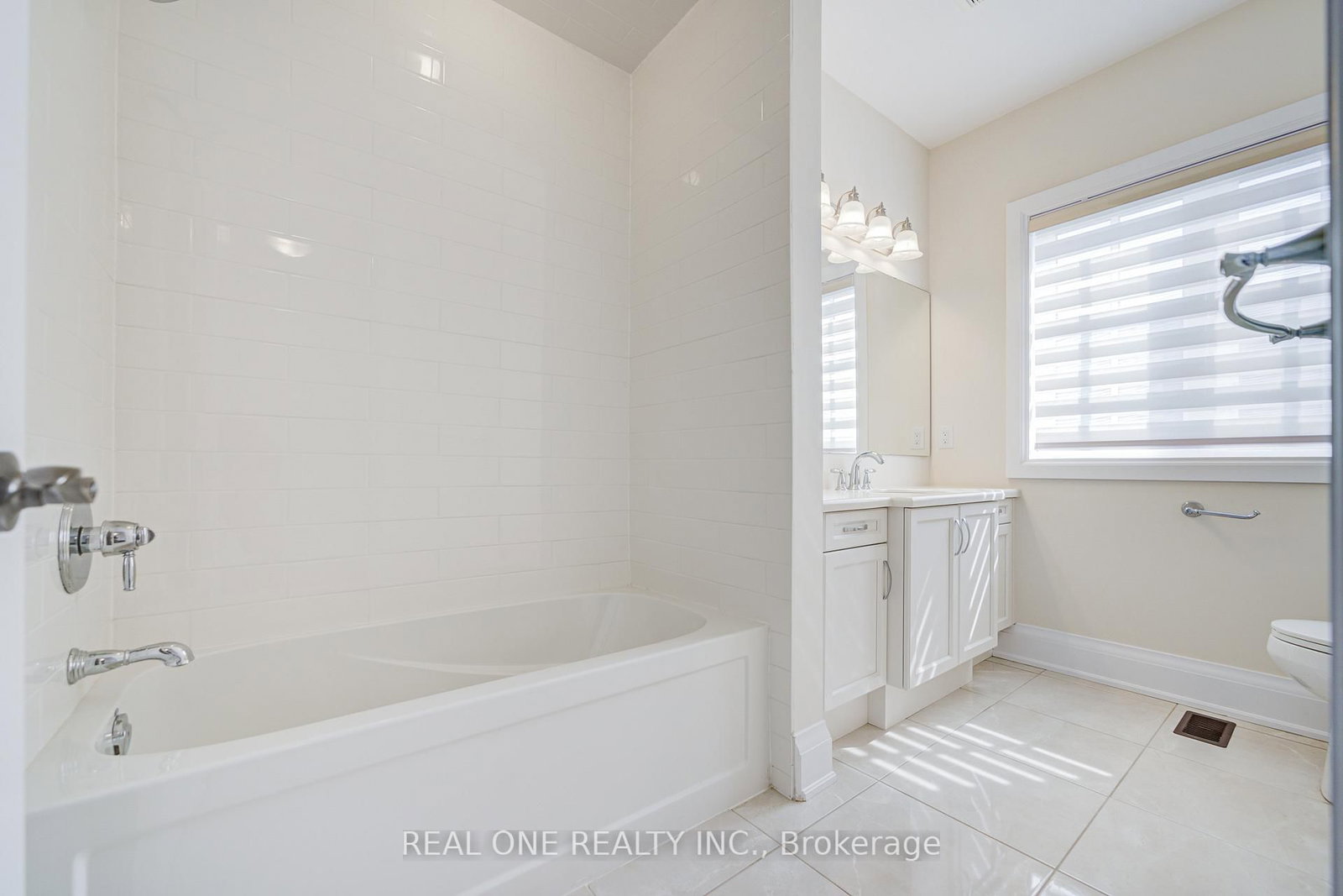 421 Flamingo Road • Vaughan, ON photo 38
