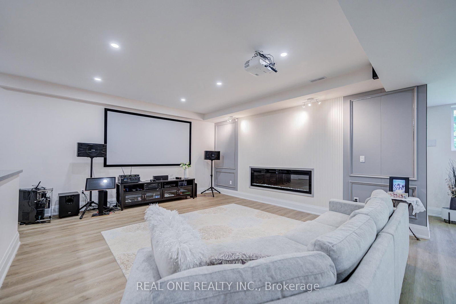 421 Flamingo Road • Vaughan, ON photo 41