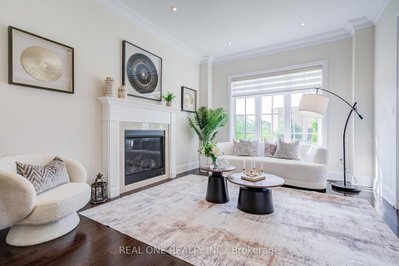 421 Flamingo Road • Vaughan, ON photo 6
