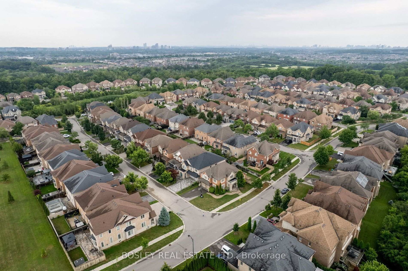 1 Heritage Estates Road • Vaughan, ON photo 39