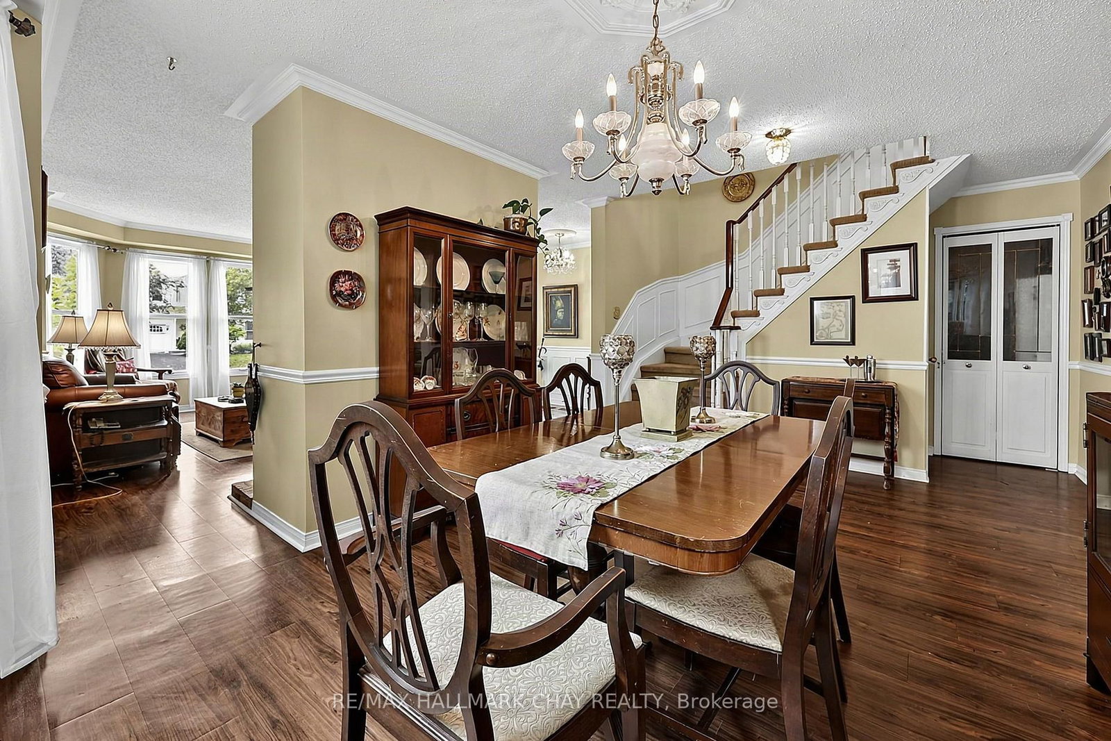 1034 Linden Street • Innisfil, ON photo 11