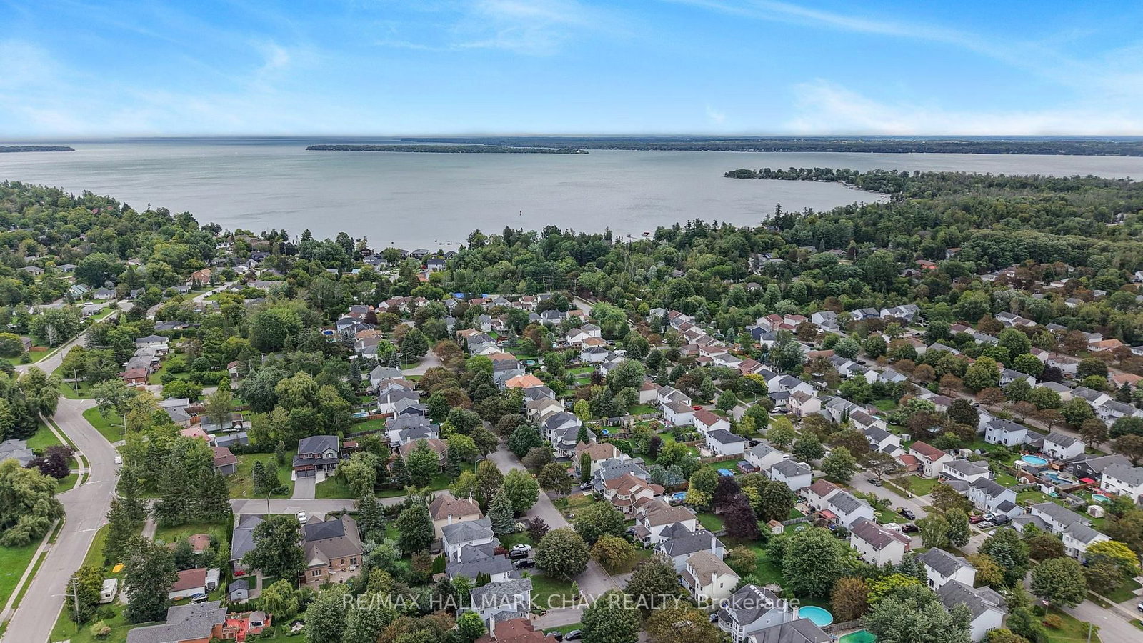 1034 Linden Street • Innisfil, ON photo 38