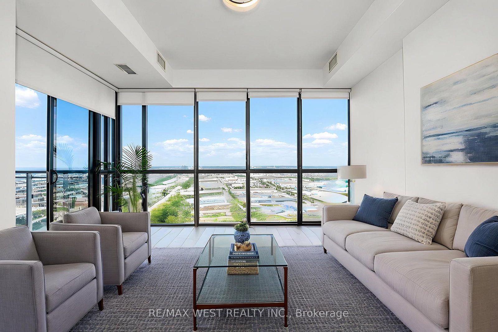 2916 Highway 7 Road • #3007 • Vaughan, ON photo 2