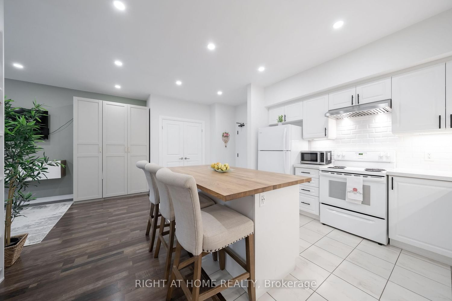 157 Wellington Street E • #304 • New Tecumseth, ON photo 14