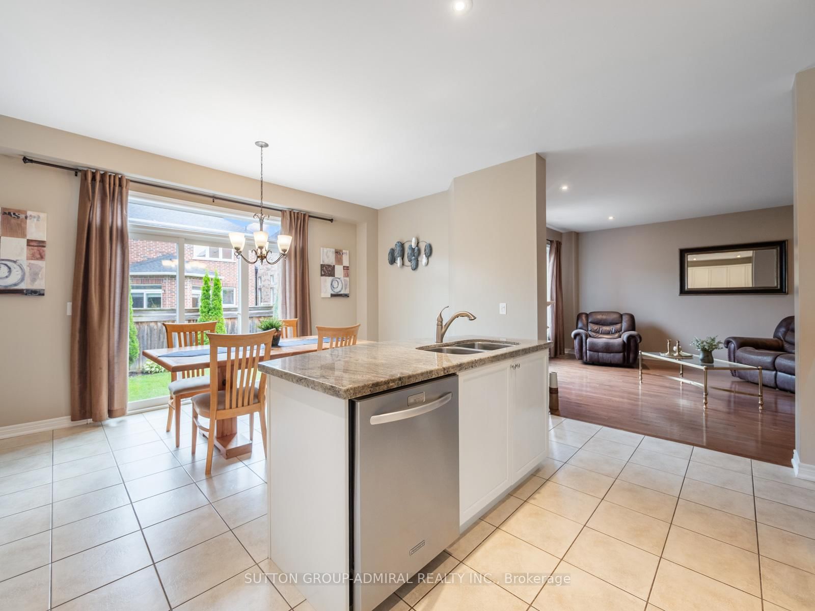 23 Kerr Lane • Aurora, ON photo 17