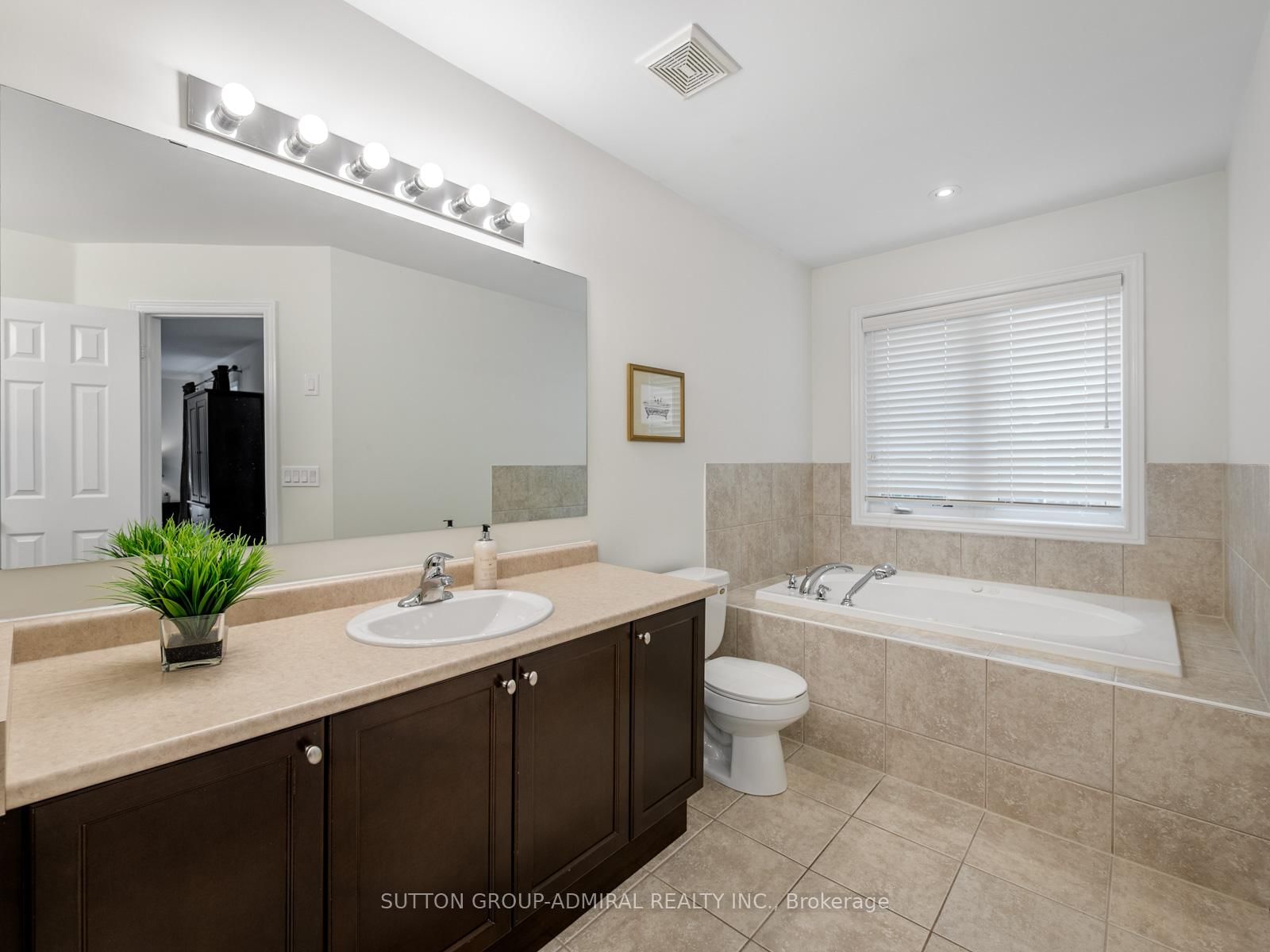23 Kerr Lane • Aurora, ON photo 30
