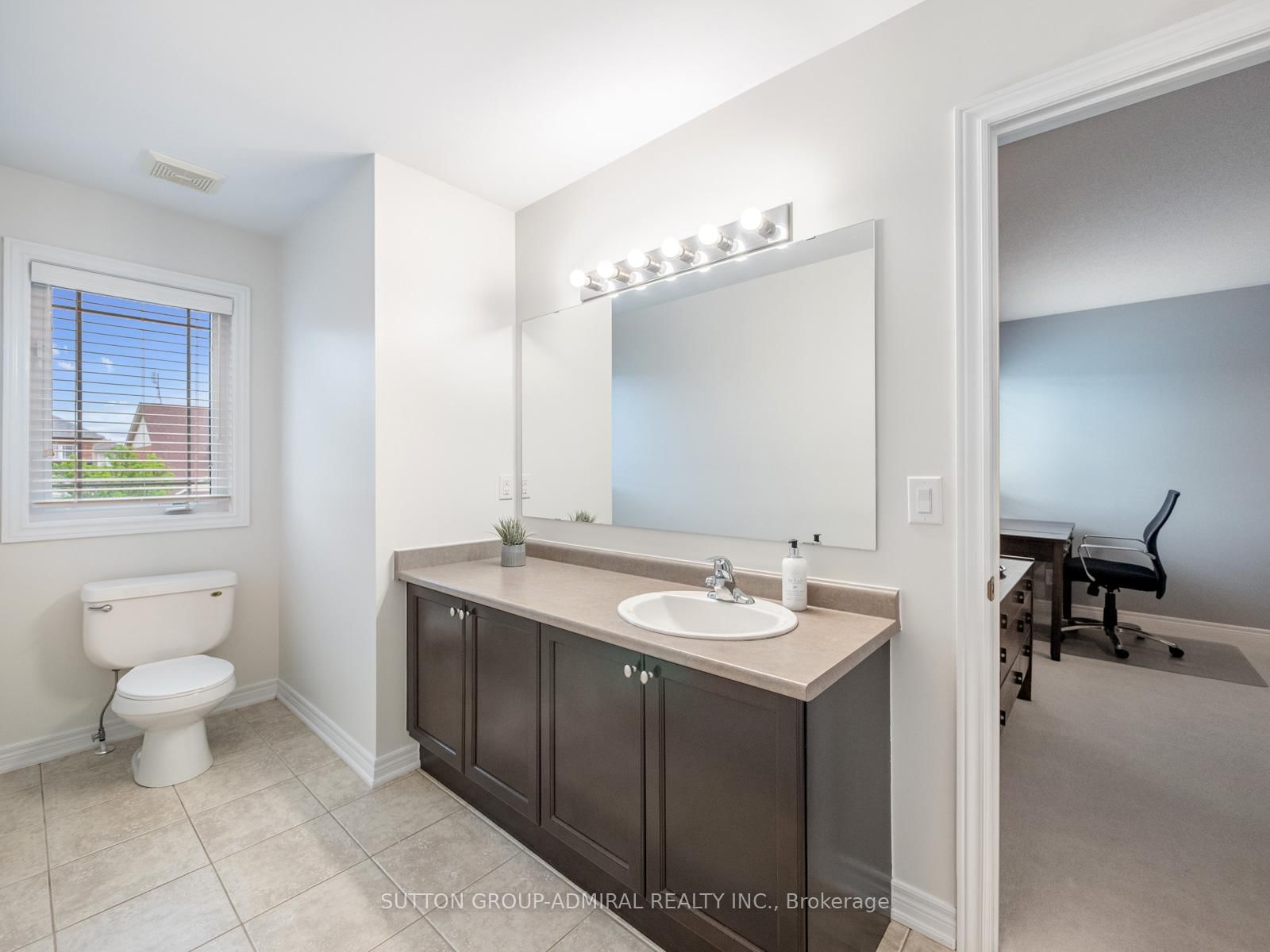 23 Kerr Lane • Aurora, ON photo 35