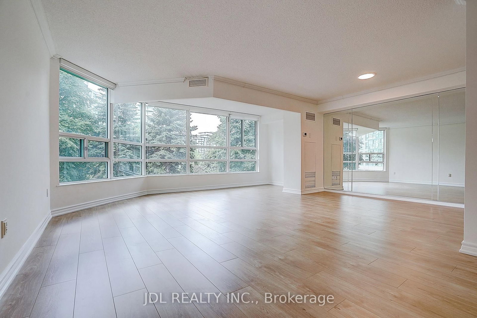 7825 Bayview Avenue • #219 • Markham, ON photo 11