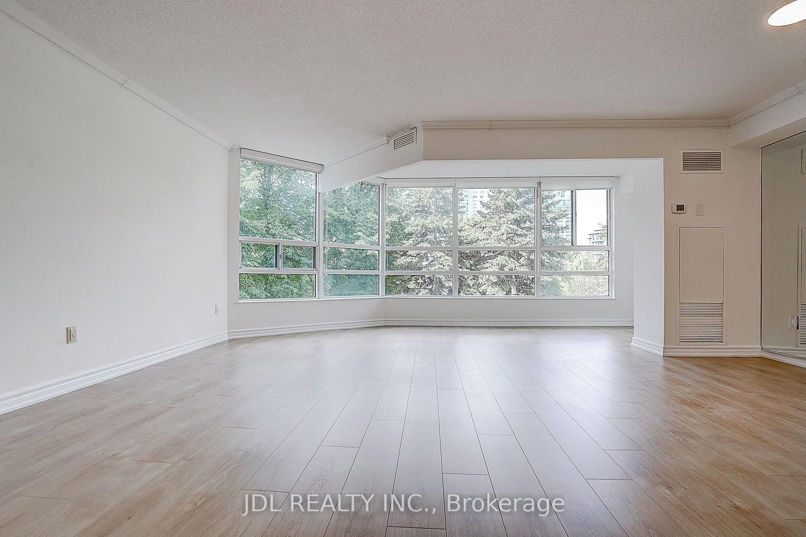 7825 Bayview Avenue • #219 • Markham, ON photo 12