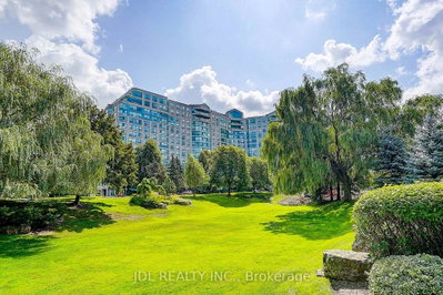 7825 Bayview Avenue • #219 • Markham, ON photo 2
