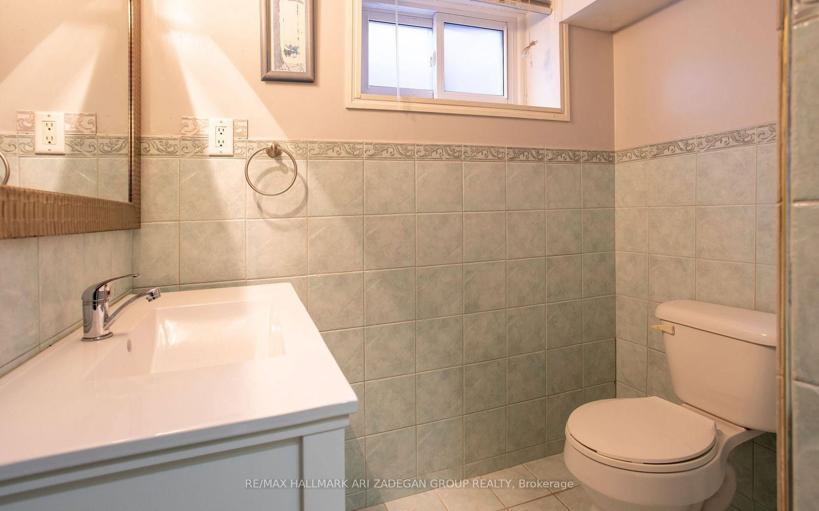 210 Harrygan Crescent • Richmond Hill, ON photo 25
