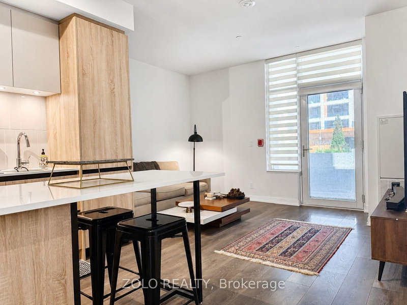 121 - 8 Beverley Glen Boulevard