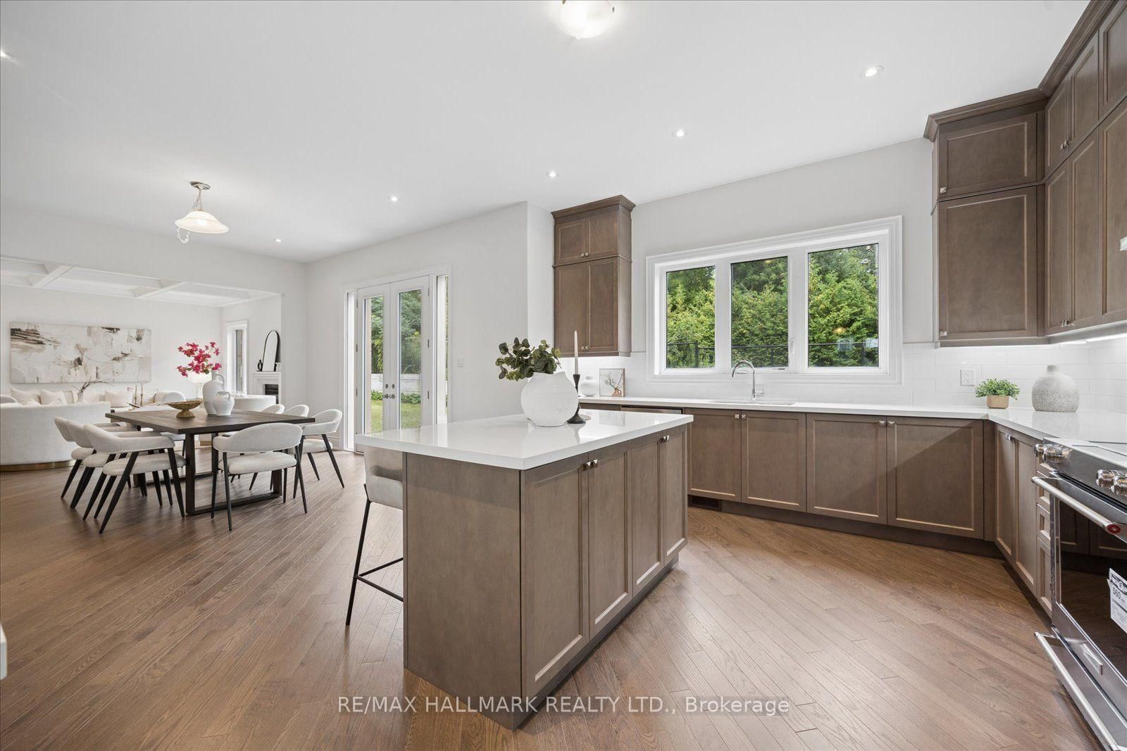 72 Silk Twist Drive • East Gwillimbury, ON photo 11