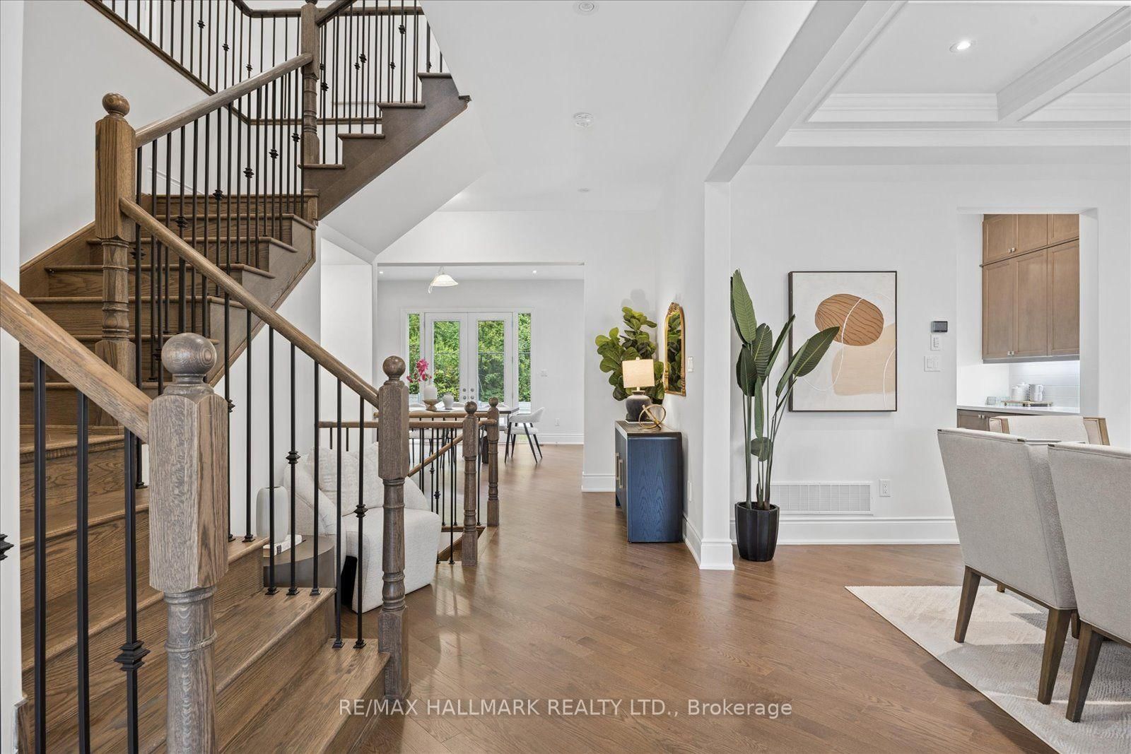 72 Silk Twist Drive • East Gwillimbury, ON photo 9