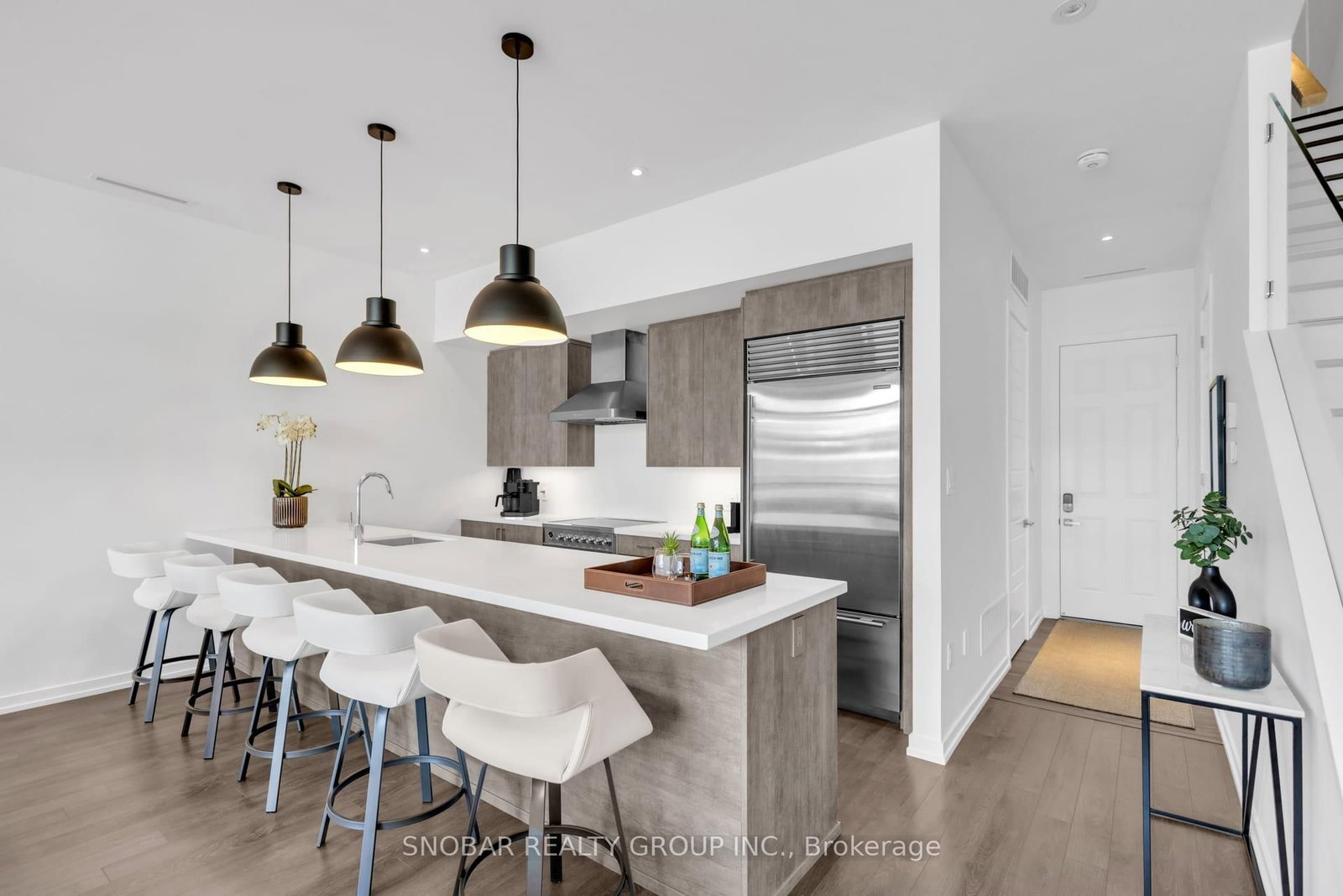 3690 Ferretti Court • Innisfil, ON photo 6