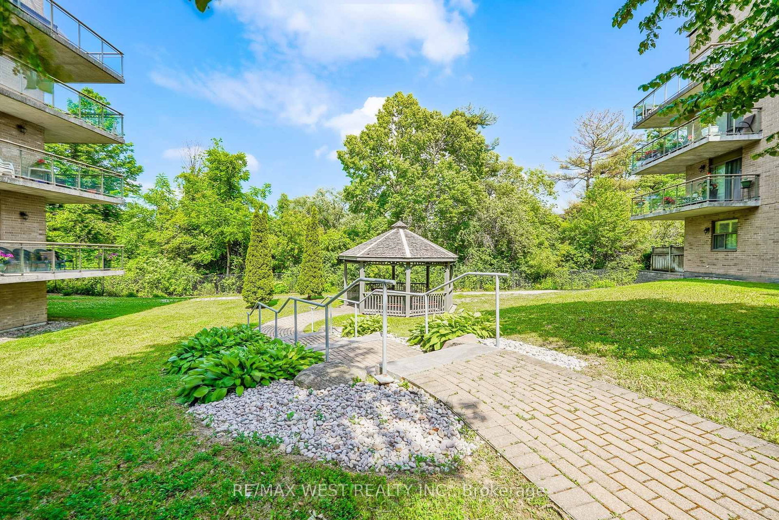 2506 Rutherford Road • #414 • Vaughan, ON photo 11