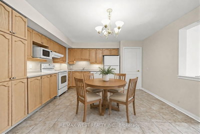 2506 Rutherford Road • #414 • Vaughan, ON photo 4
