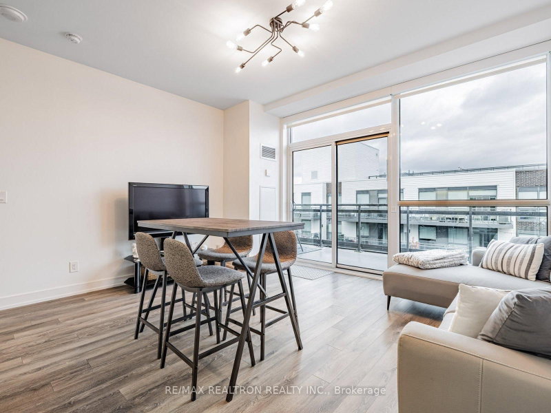 C416 - 301 Sea Ray Avenue