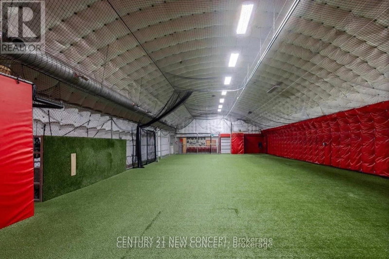 20430 Bathurst Street