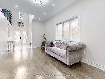 133 Milby Crescent • Bradford West Gwillimbury, ON photo 4