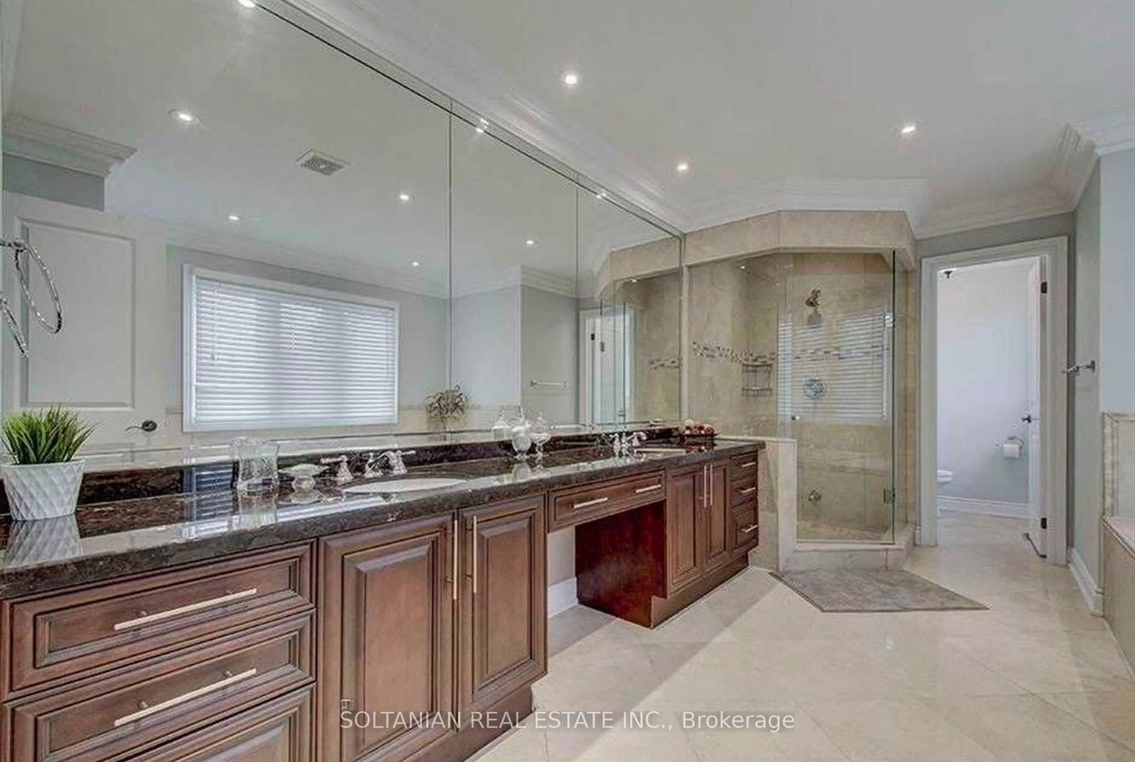 90 Grandview Avenue • Markham, ON photo 15