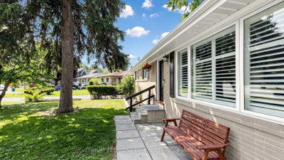 14 Winlaw Place • Markham, ON photo 3