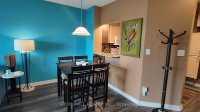 326 Major Mackenzie Drive E • #814 • Richmond Hill, ON photo 8
