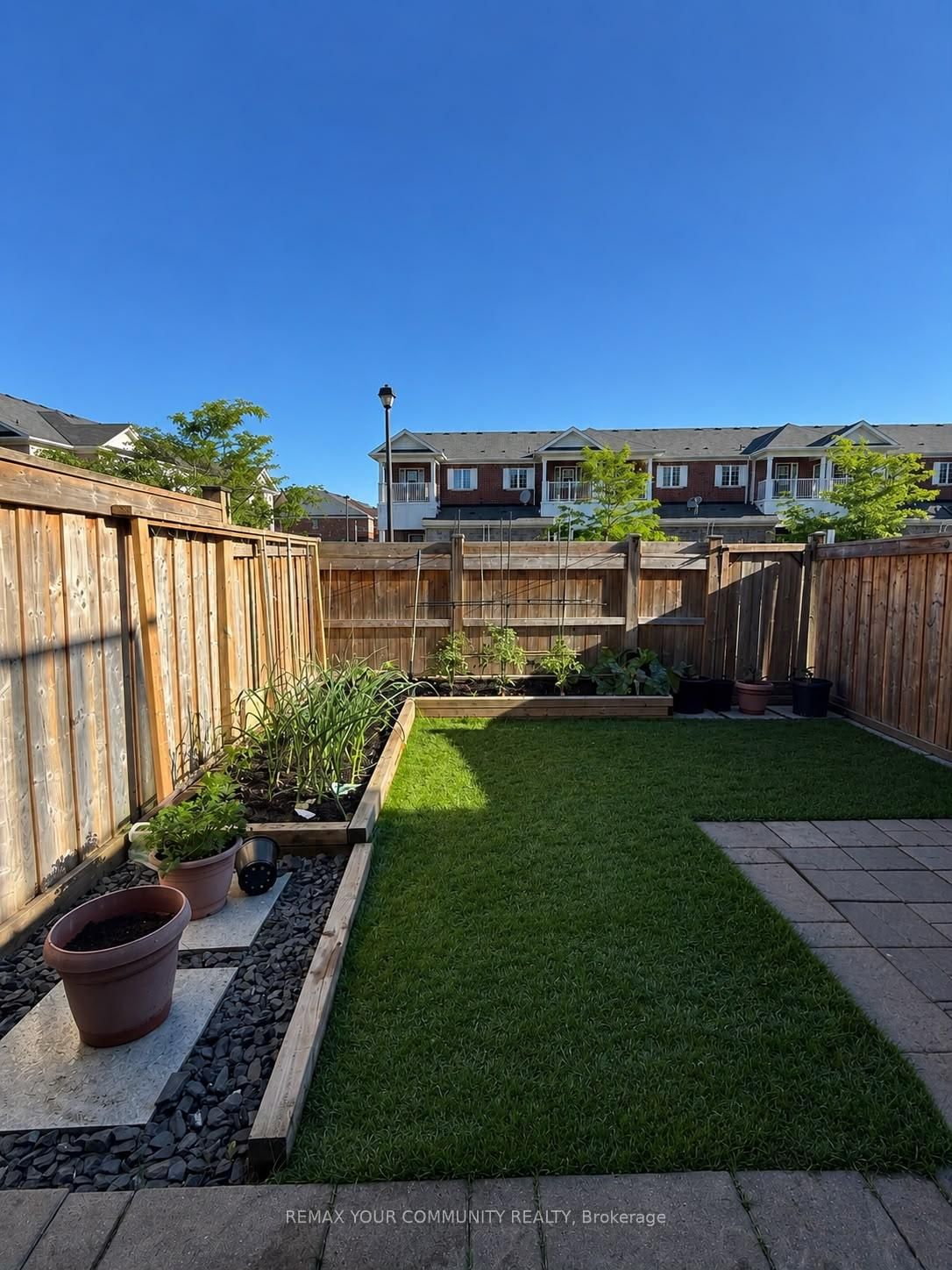 22 Lowther Avenue • Richmond Hill, ON photo 43
